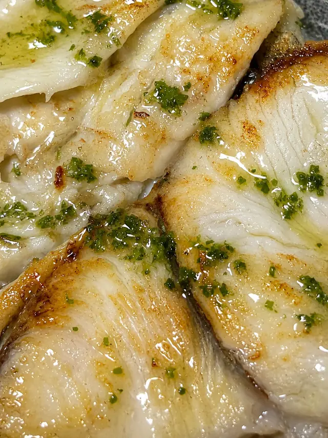 Pescado a la plancha con perejil