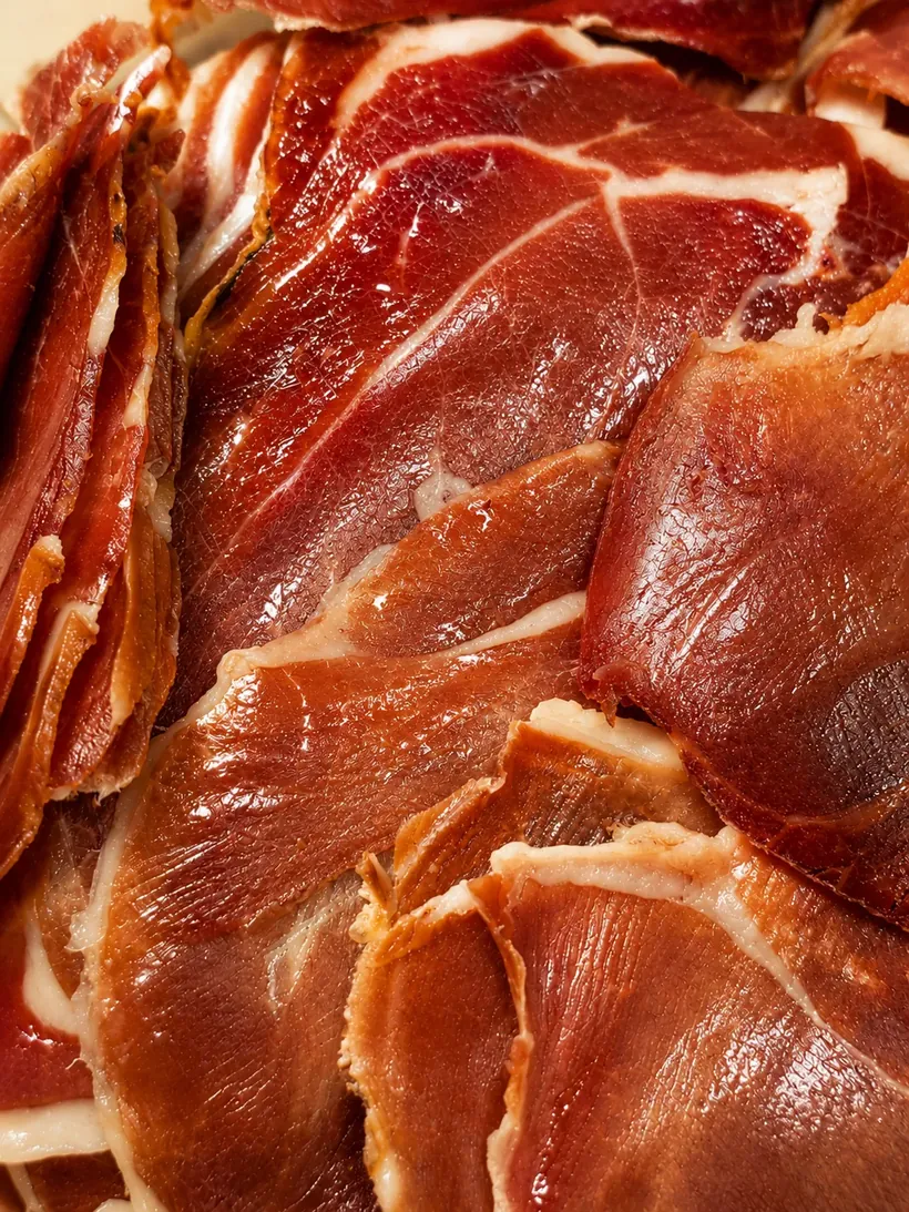 Plato de jamón de Teruel cortado